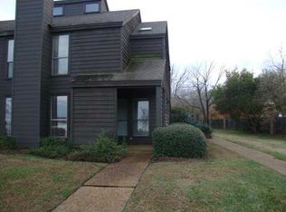 1 Lake Barnett Dr, Brandon, MS 39047