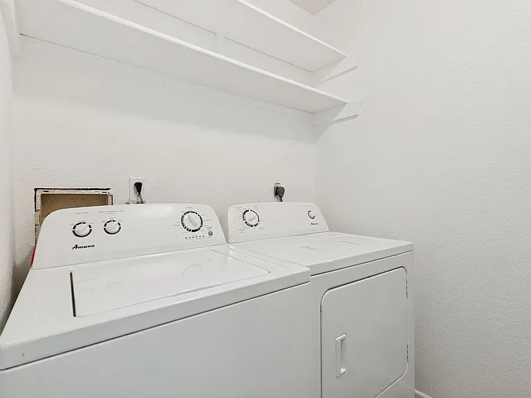 122 Surrels Ave — Photo 21