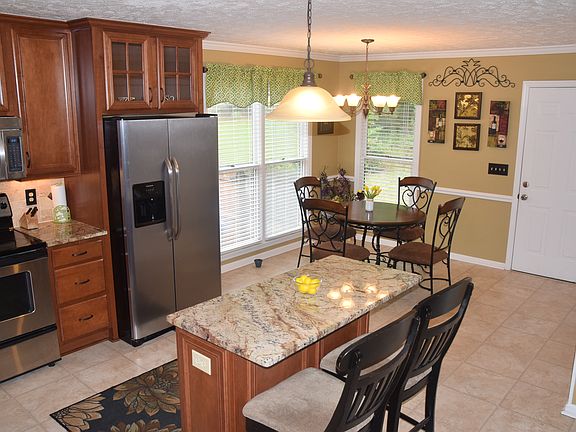 2nd image of 7352 Beaver Run Dr