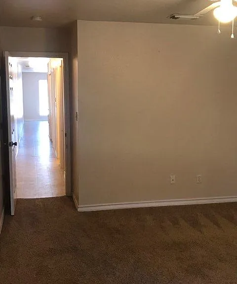 1000 N Brents Ave — Photo 13