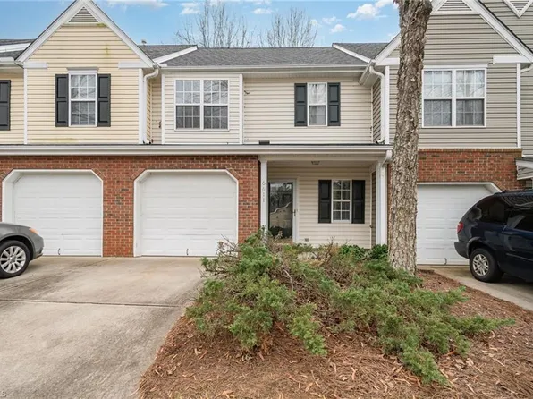 6611 Daniel Pierce Dr, Greensboro, NC 27410