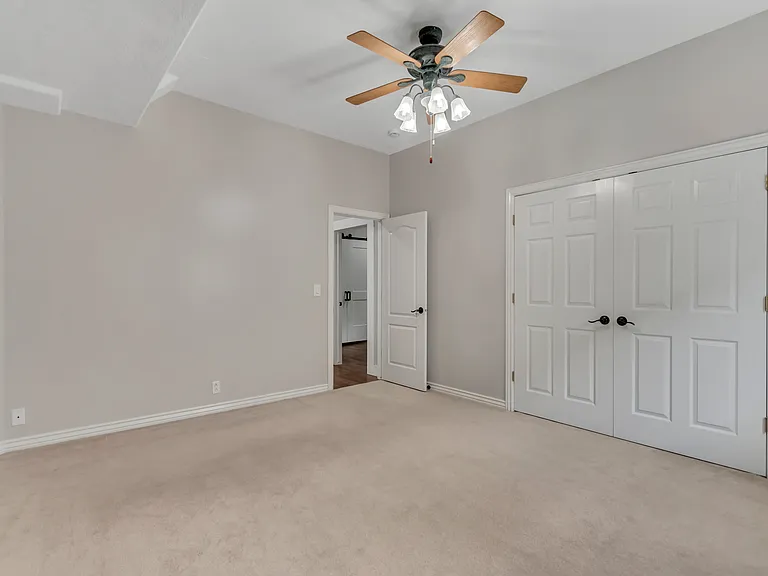 2154 E Wasatch Blvd — Photo 12