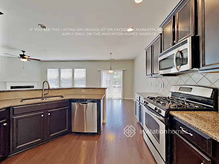 1813 Deer Meadows Dr — Photo 5