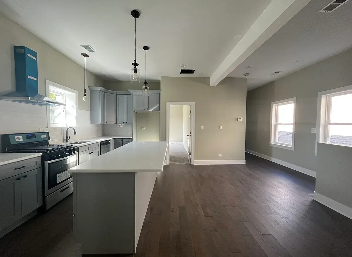 Building Photo - 6448 S Saint Lawrence Ave #2