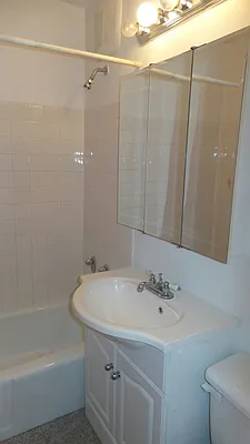 Sold by Metro Garden Realty NYC | media 18