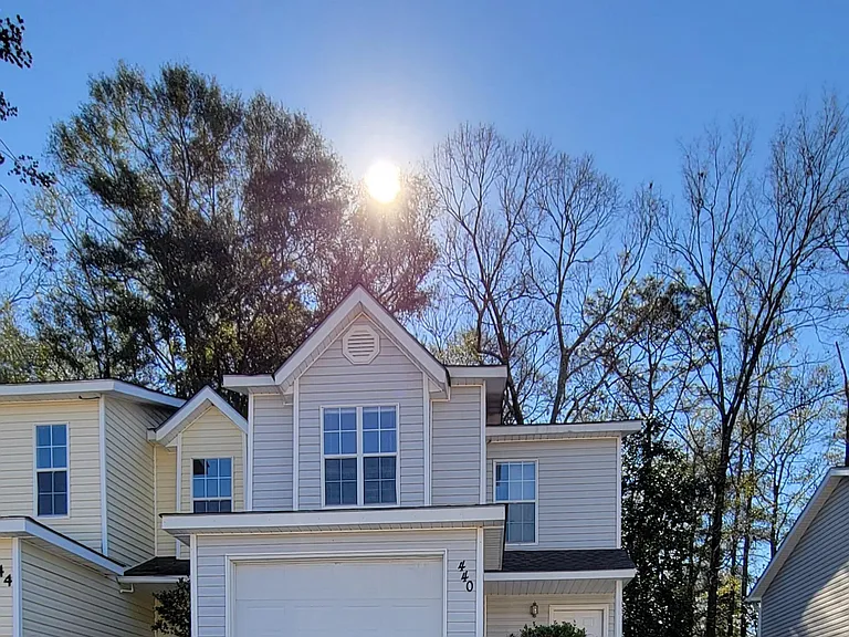440 Sandy Oak Dr — Photo 1