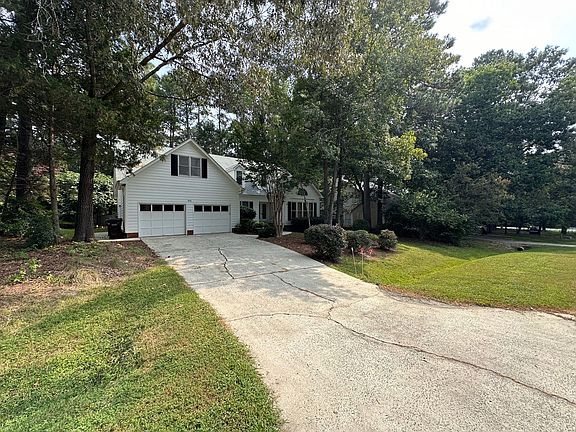 3rd image of 3506 Lochnora Pkwy