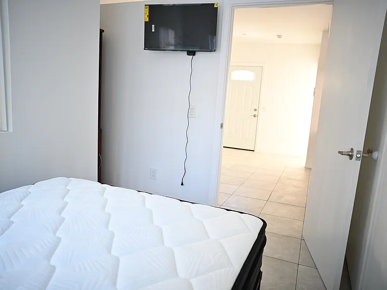 322 Loma Vista St #A — Photo 10