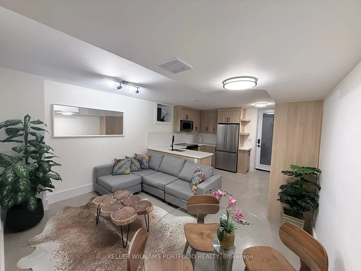 1 bed, $2,490 — Photo 1