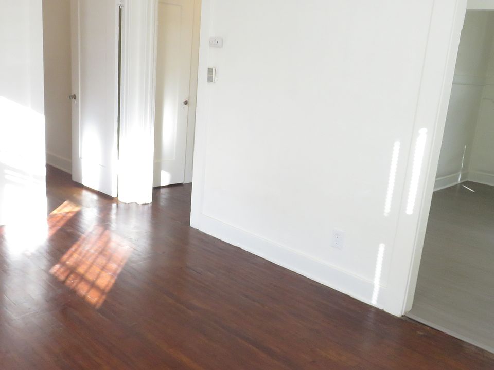 1st image of 823 Glendale Ave