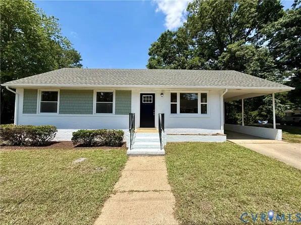 3522 W 100th Rd, Chester, VA 23831