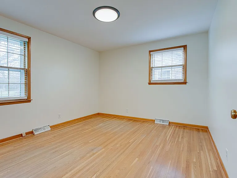 171 McCall St — Photo 18