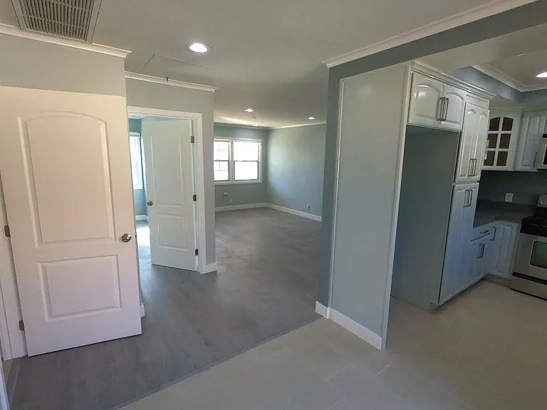 2553 N Lincoln St #2553 — Photo 7