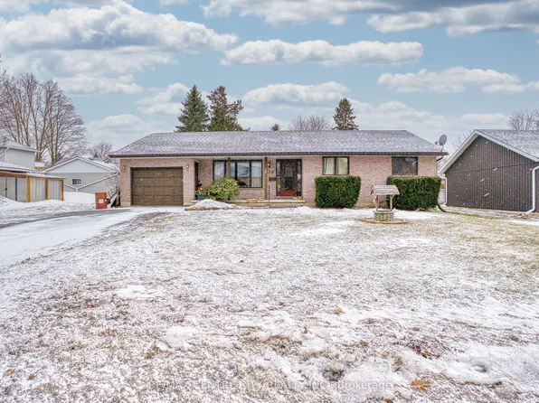 520 Victoria St, Minto, ON N0G 2P0