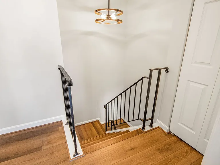 14318 S Shore Ct — Photo 30