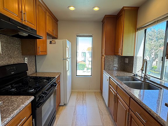 4th image of 8452 New Salem St Unit 20