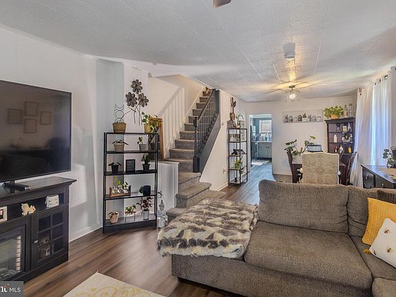 5th image of 310 S Lincoln Ave