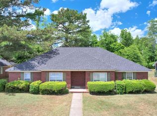 194 Endoline Dr, Leesburg, GA 31763