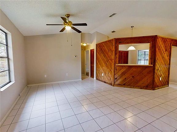 3rd image of 228 Clara Vista St