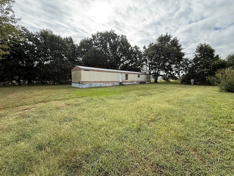 1st image of 3970 Country Ln #13