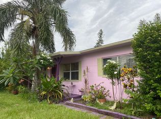 1302 52nd St S, Gulfport, FL 33707