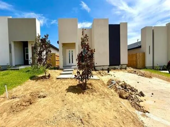 5047 Los Caballos Loop, Laredo, TX 78046