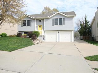 9738 NW 87th Ter, Kansas City, MO 64153