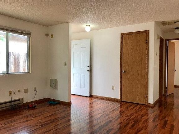 5th image of 4306 S 49th St #B