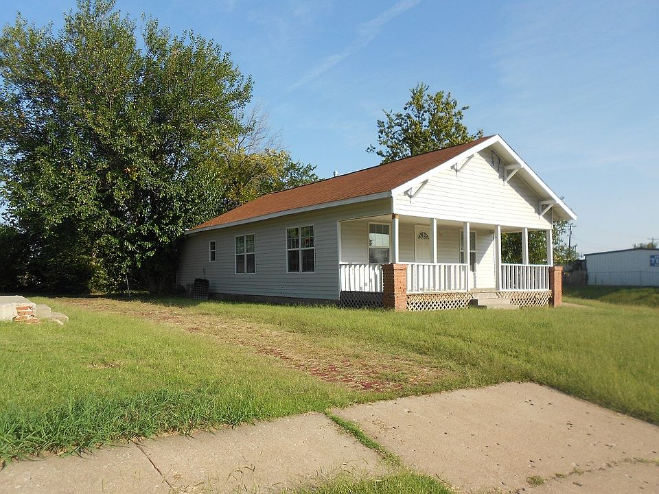 1st image of 705 N Pine St