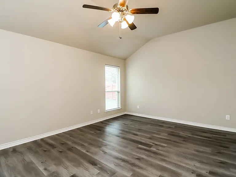 160 Spring Hollow Dr — Photo 10