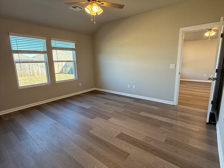 10521 SW 41st St — Photo 12