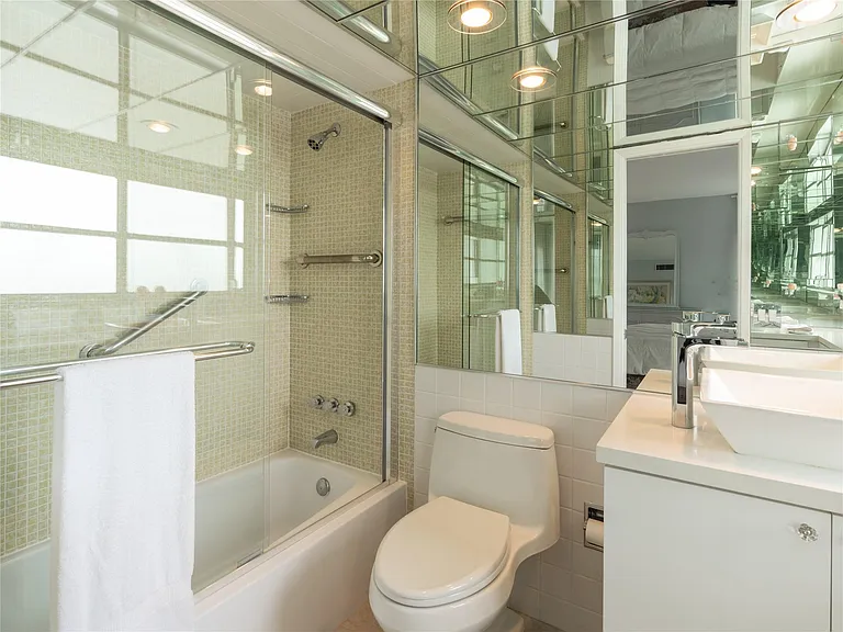 2850 N Palm Aire Dr #601 — Photo 29