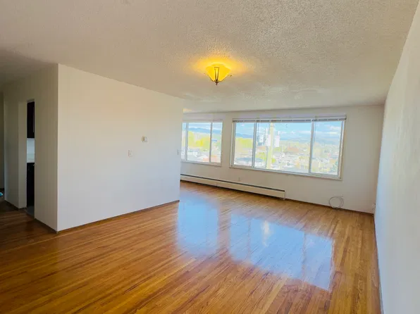 1350 Madison Ave #208, Burnaby, BC V5C 4Y7
