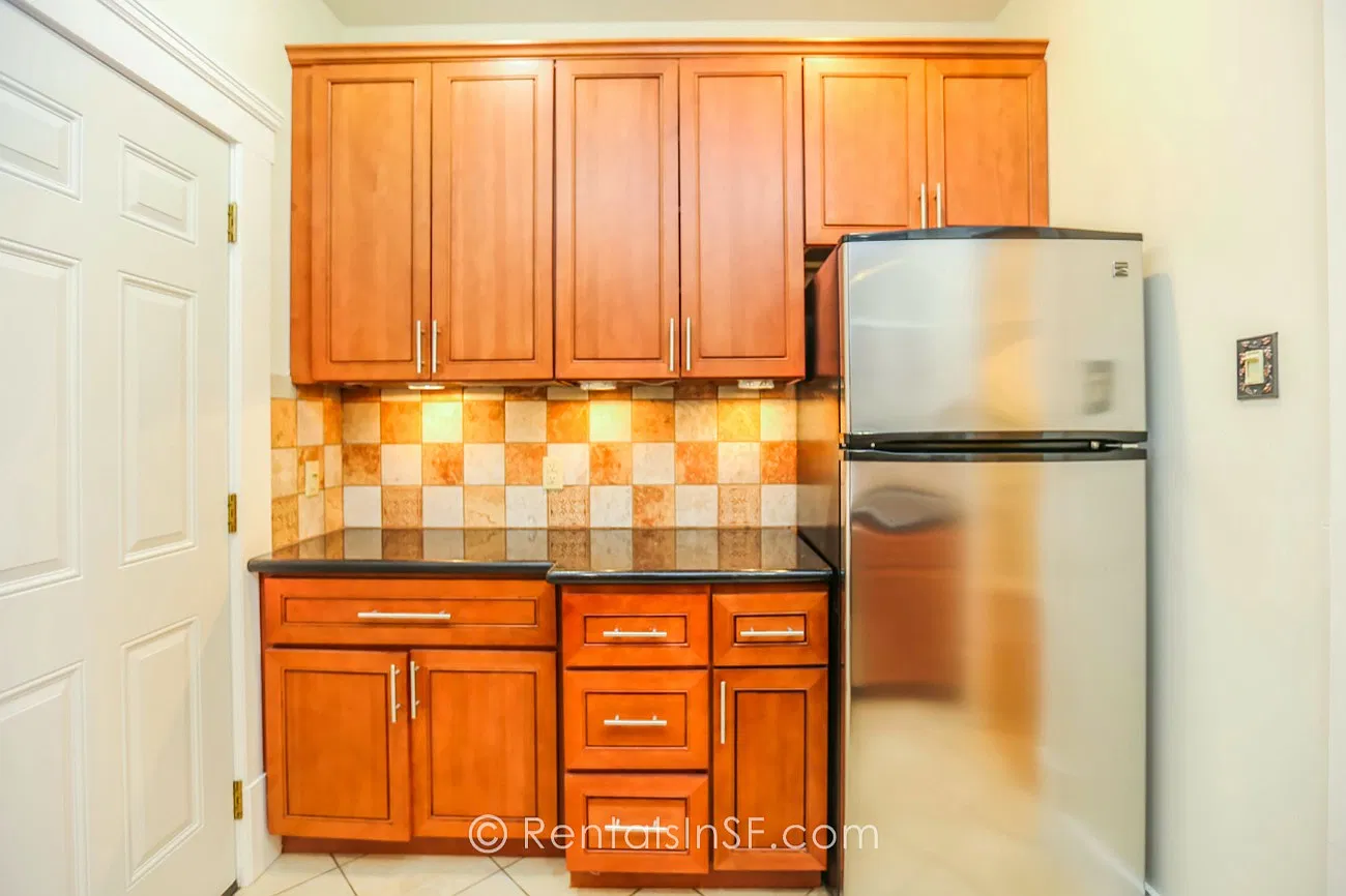 2 bed, 1.0 bath, $5,500 — Photo 4