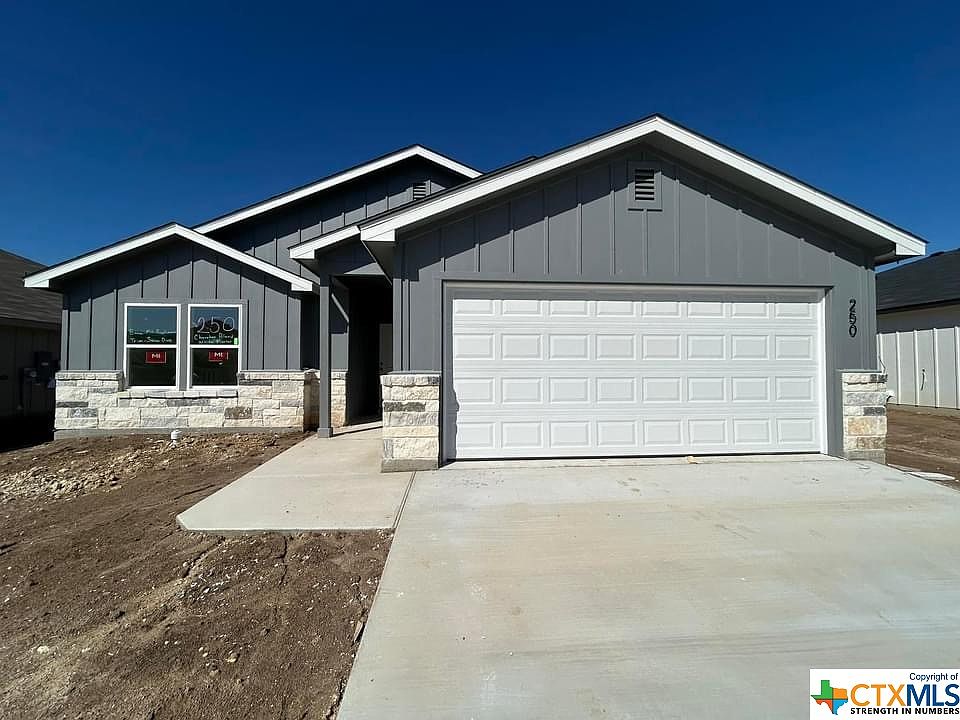 1st image of 250 Great Hills Dr
