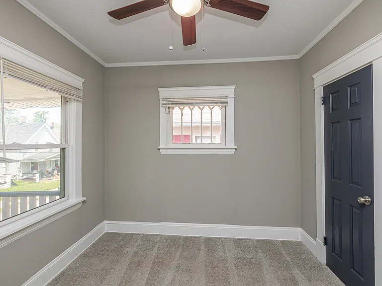 2135 W 105th St — Photo 13