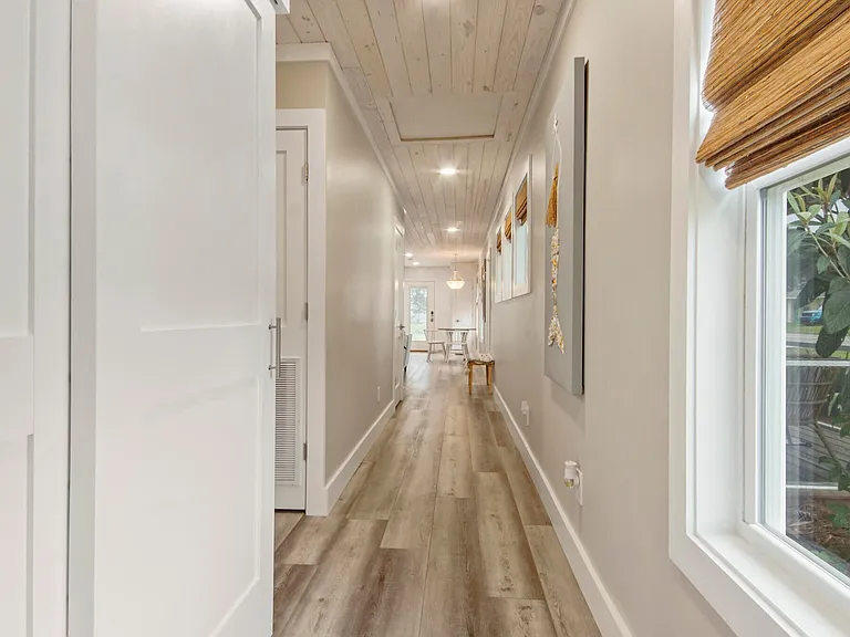 307 Dolphin Dr — Photo 25
