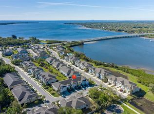 1010 Mango Ct, Oldsmar, FL 34677