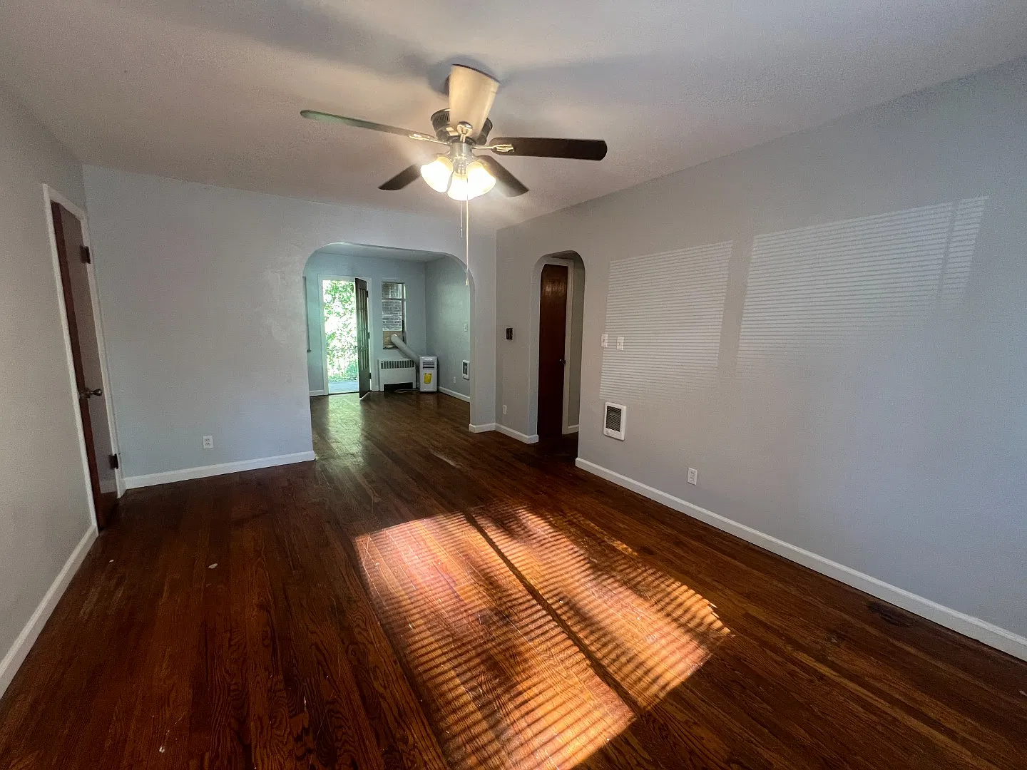 Charming 2-Bed Home with Hardwood Floors, Bonus Storage, and Private Outdoor Spaces 3521 Hazelwoo... — Photo 3