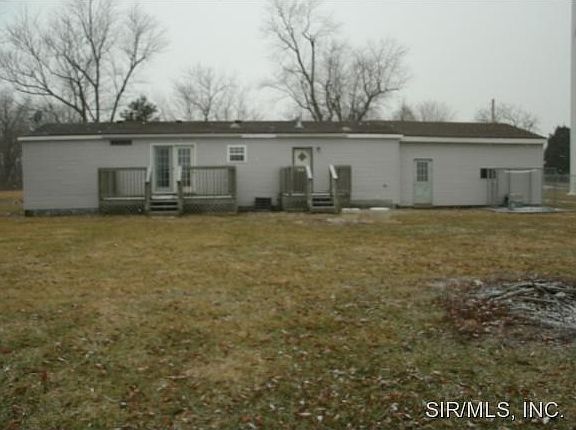 Rear of home has 2 decks