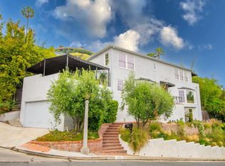 7911 Hillside Ave, Los Angeles, CA 90046