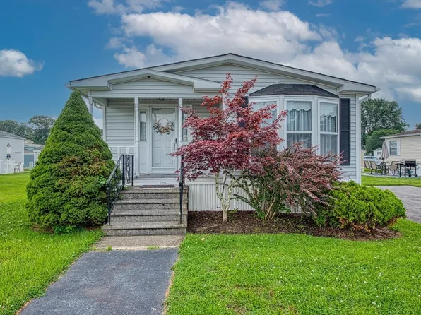 193 Tremont St #61, Taunton, MA 02780