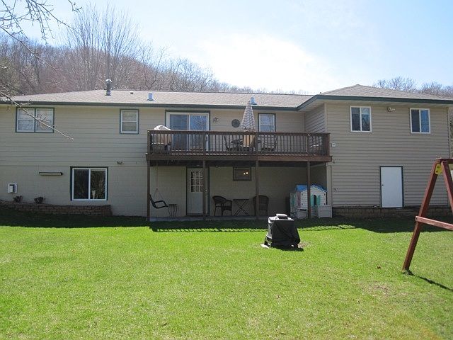 2nd image of 1711 Spruce Dr