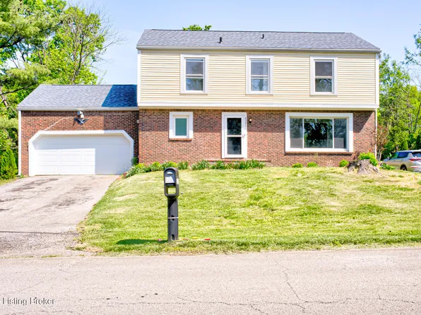 8201 Huntsman Trl, Louisville, KY 40291