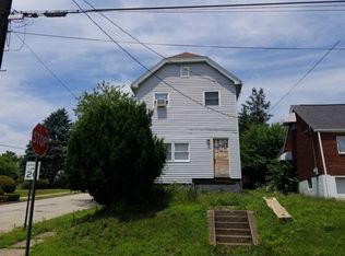 401 Elwyn Ave, Springdale, PA 15144
