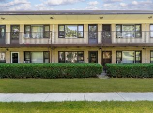 23 King Arthur Ct APT 6, Northlake, IL 60164