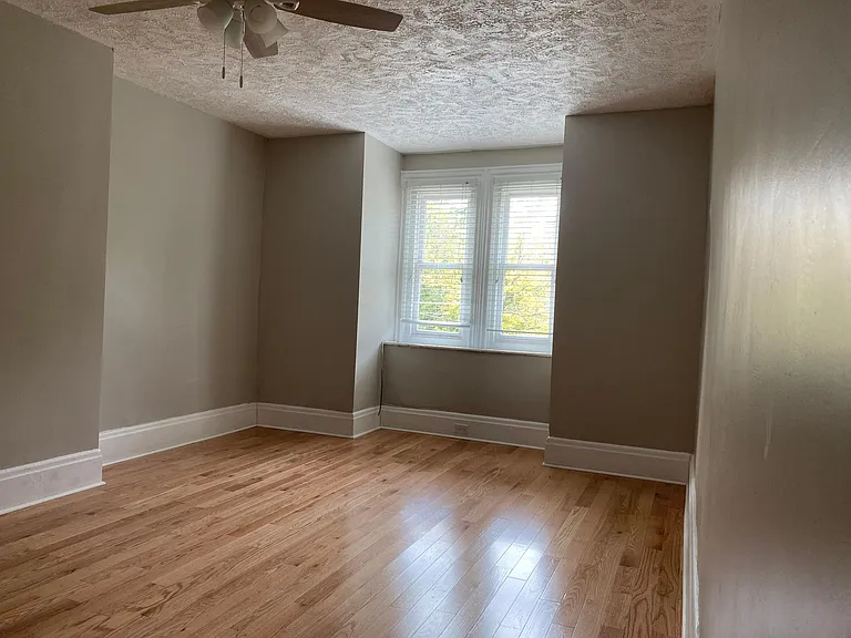 718 Cedar Ave #3 — Photo 5