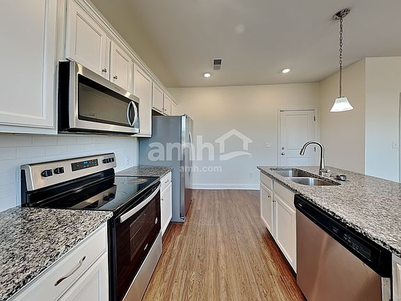 3rd image of 13014 Wishsong Ct