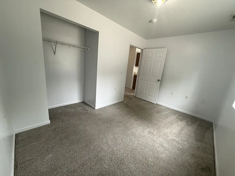 330 W Cherry St #Y23 — Photo 3