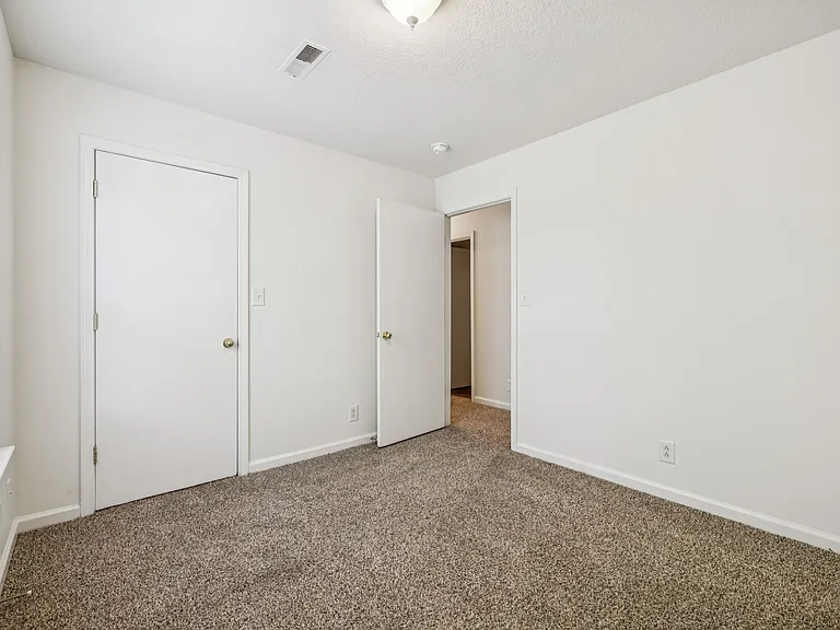 Legacy Village — Photo 147